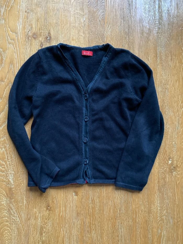 Gilet en mailles avec boutons noir taille 4 ans