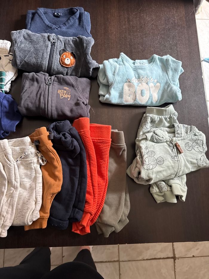 Lot vêtements bébé garçon 1 mois - photo numéro 3