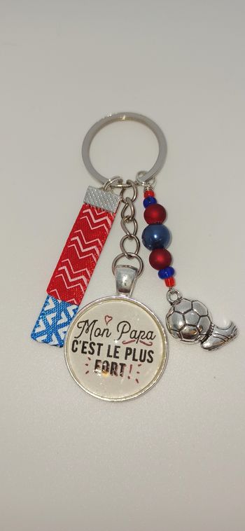 Porte clé message " Mon papa c'est le plus fort"