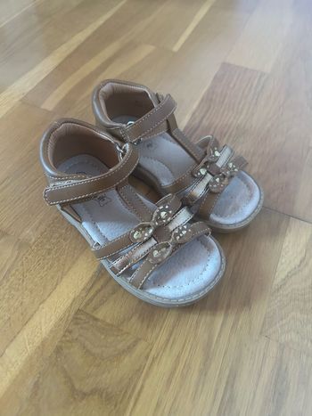 Sandales fille pointure 24