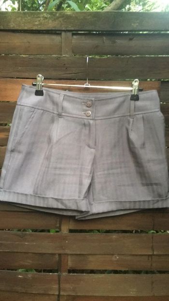 Joli short gris