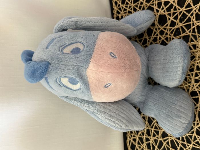 Peluche Bourriquet Bleu Rose Clair Côtelé DISNEY NICOTOY