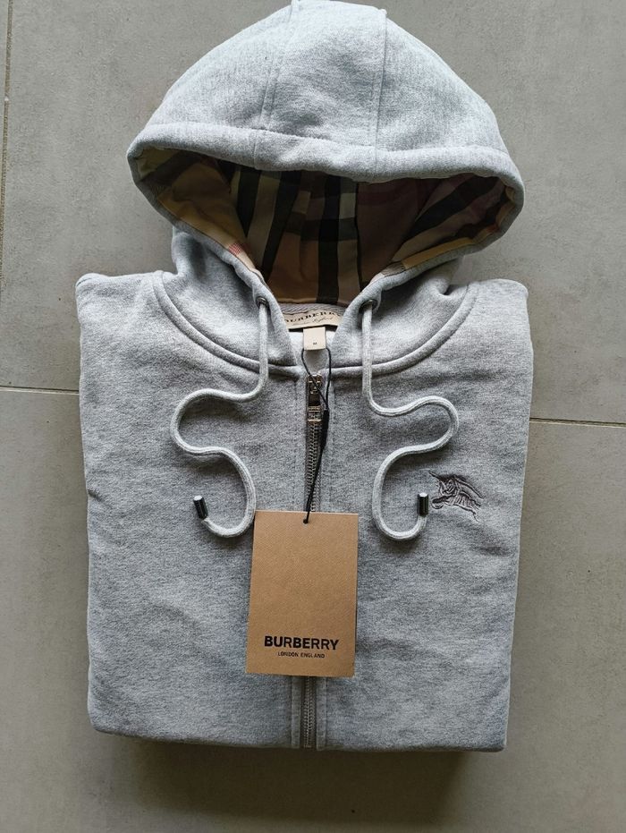 Zip Burberry gris