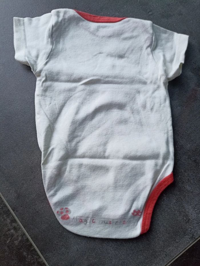 Lot de 2 bodies Taille 9 mois - photo numéro 4