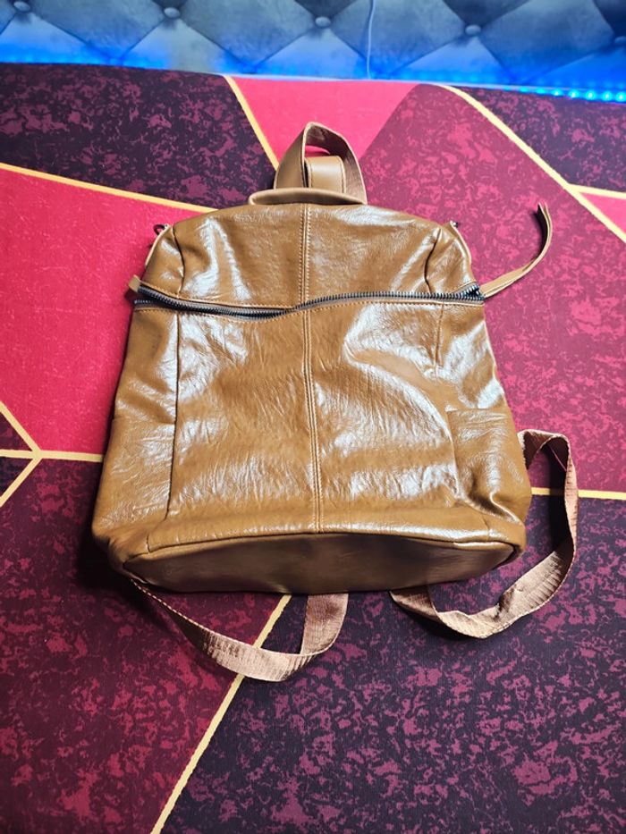 Sac à dos - photo numéro 1