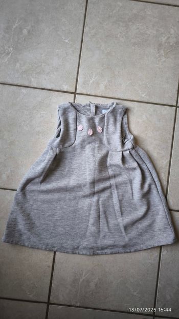 Robe grise