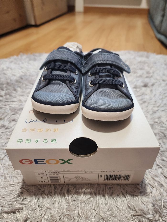 Baskets en toile Geox taille 22 - photo numéro 2