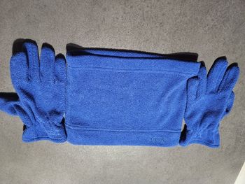 Ensemble cache nez et gants