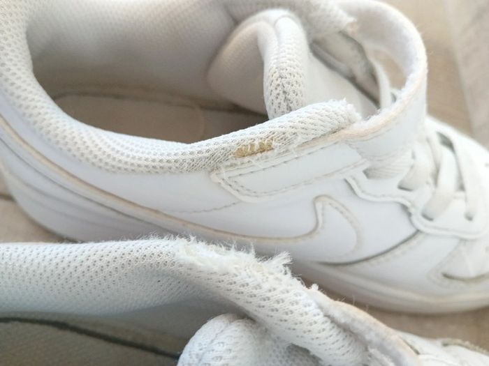 Baskets Nike pointure 33 - photo numéro 5