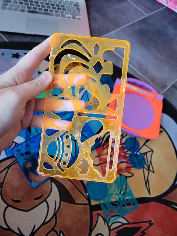 Gros lot de mandataire dessin avec figurine et support - photo numéro 3