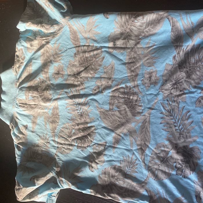 Polo bleu marine motif fleuris - photo numéro 2