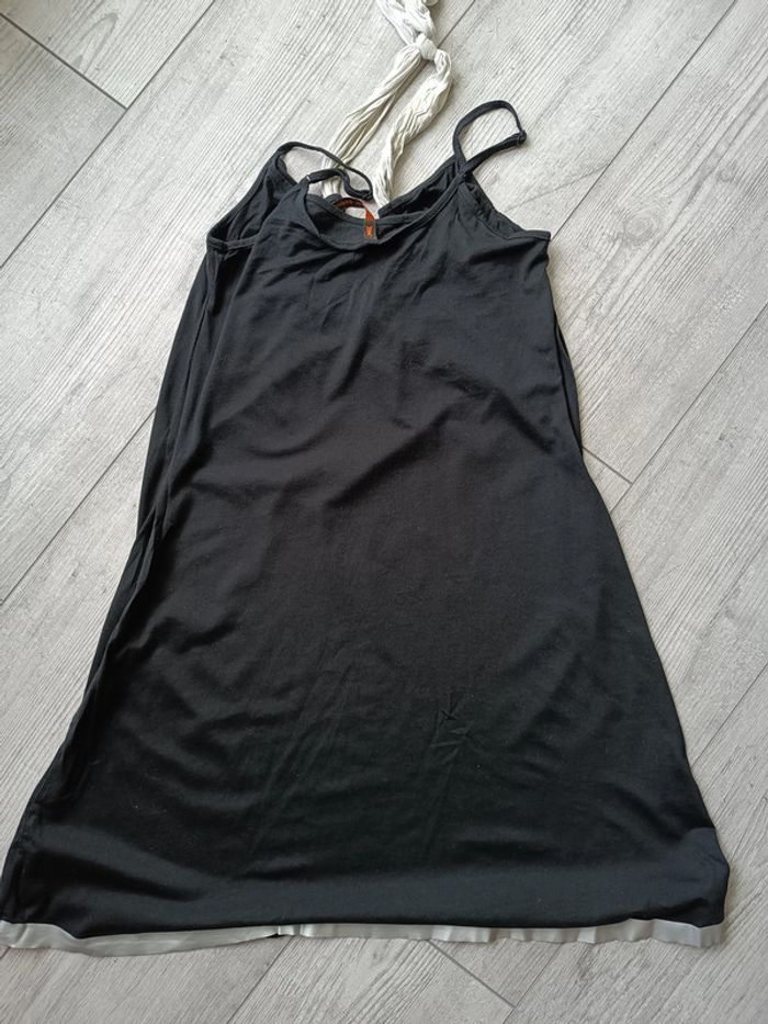 Robe Cop Copine - photo numéro 4