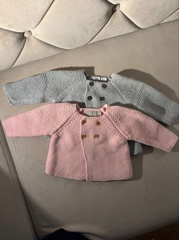 Lot de 2 gilet bébé neuf 3-6 mois 
