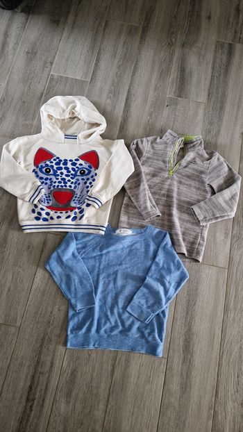 Lot de 3 pulls, taille 5 ans