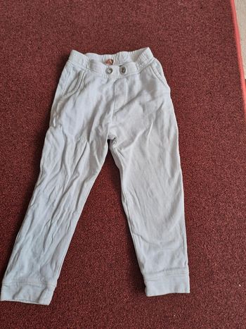Pantalon 6 ans no. 10