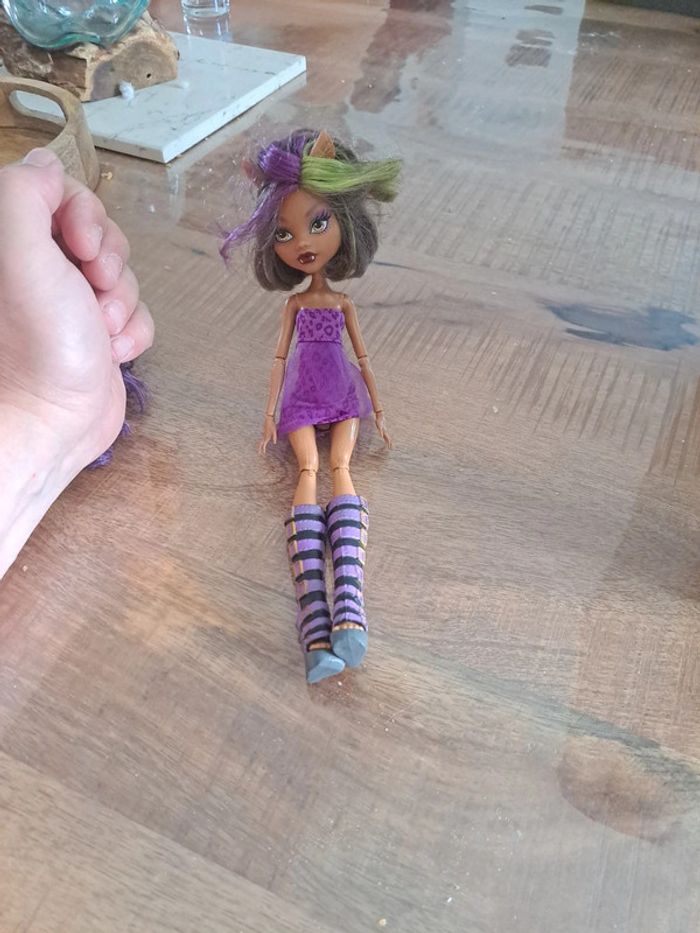 Poupée monster high clawdeen