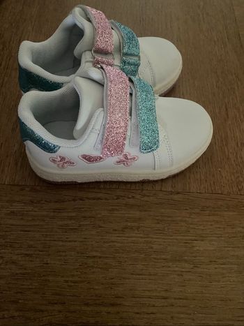 Chaussure fille taille 24