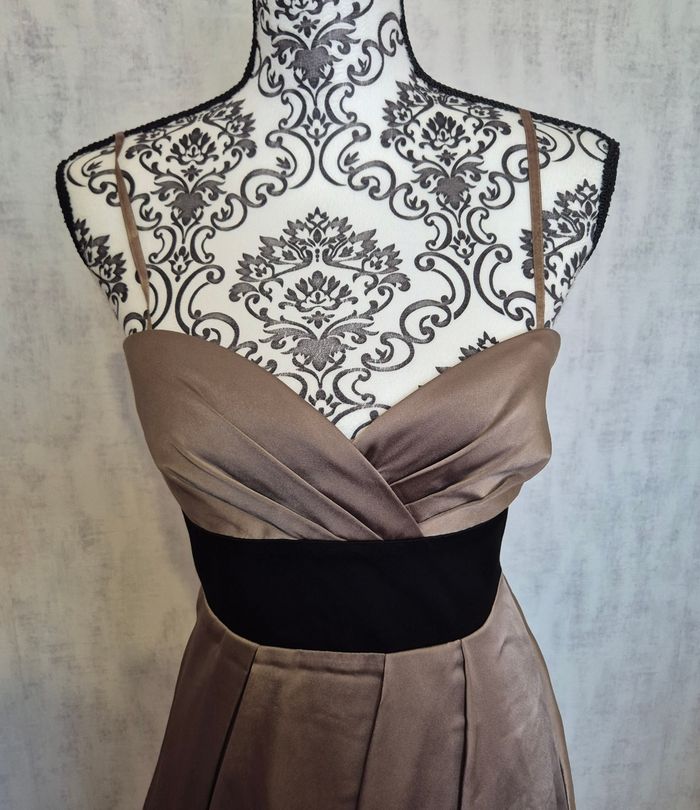 Robe soirée cocktail courte Bcbgmaxazria taille 2 38 M - photo numéro 2