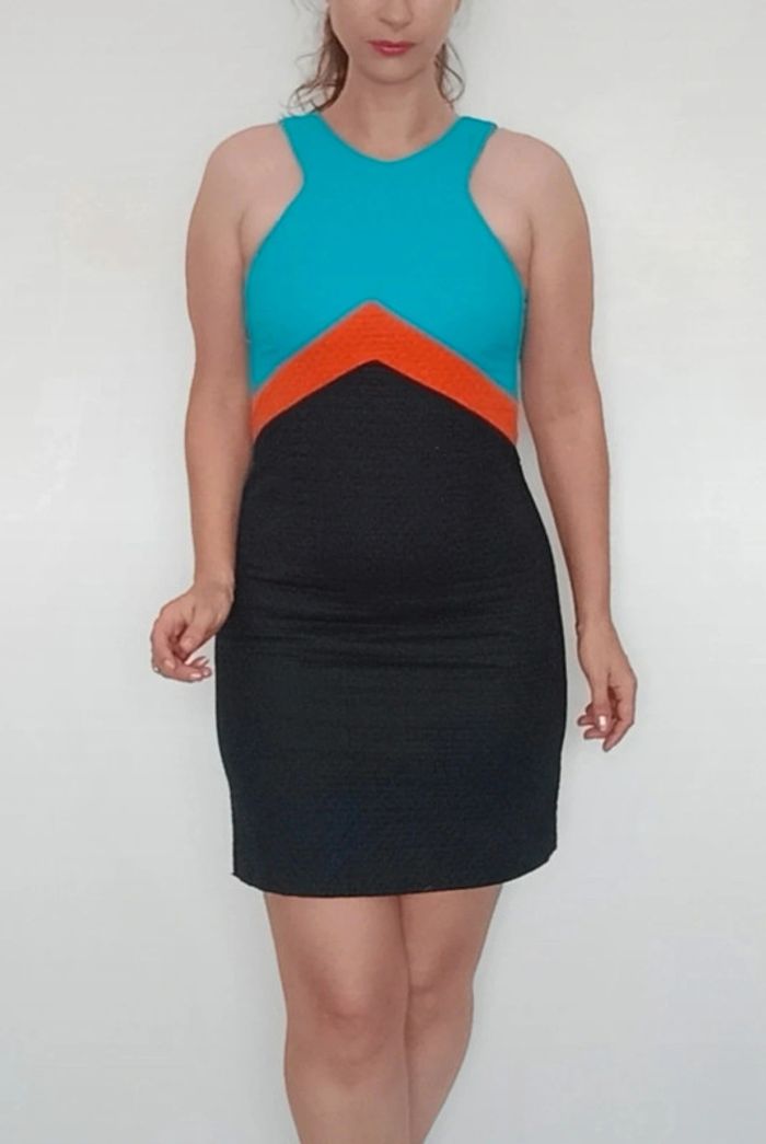 Robe moulante chic nid d abeille taille 38