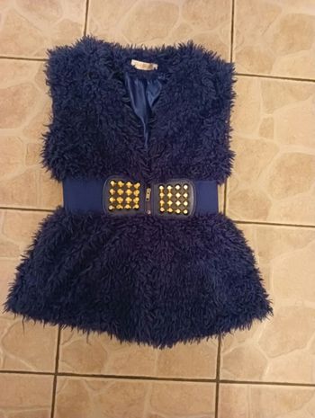 Très belle veste sans manches/gilet