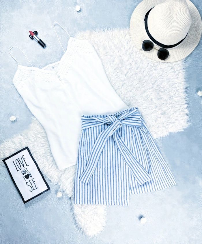 Jupe rayée blanche et bleue, ceinturée- T.XS ou T.34 🖤