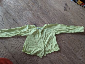 Gilet léger vert 3 pommes 2 ans