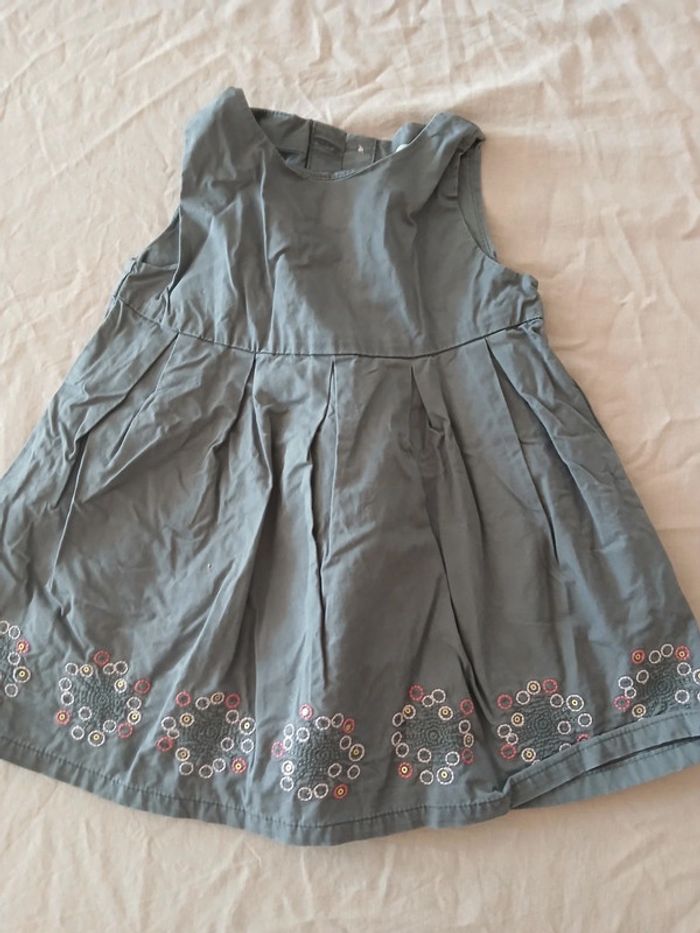Robe manches courtes 6 mois - photo numéro 2