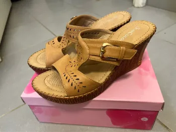 Sabots taille 38 ( petit 38)