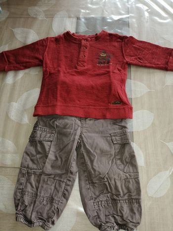Ensemble pantalon + pull 12 mois