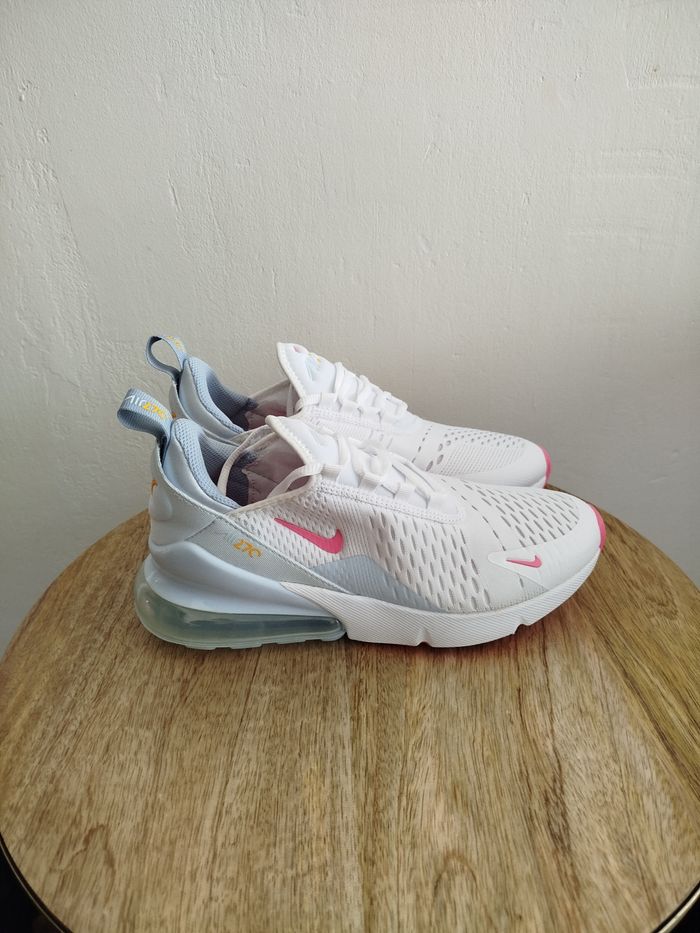 Baskets Nike T 38,5 - photo numéro 6