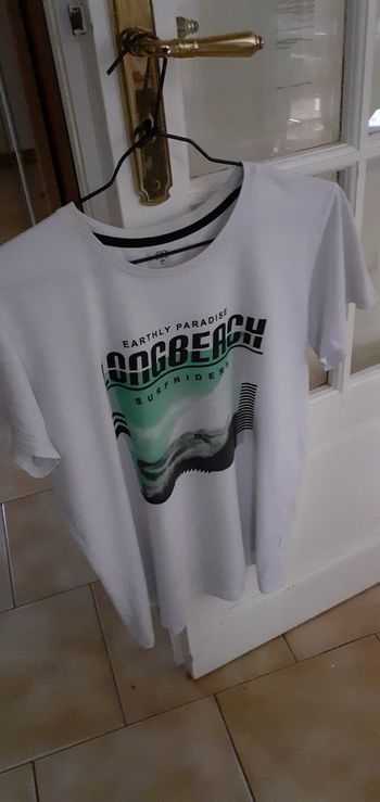 Tee shirt