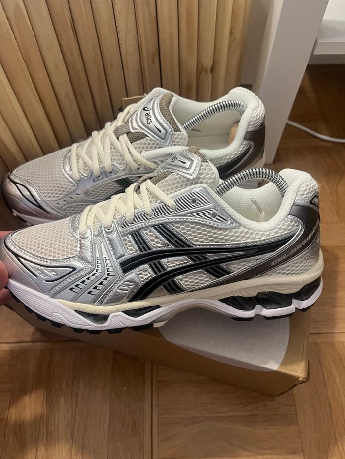 Asics Gel Kayano 14 - photo numéro 4