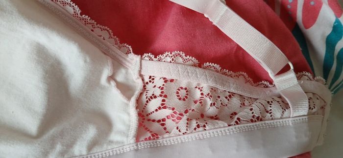 Soutien gorge sans armatures - photo numéro 4