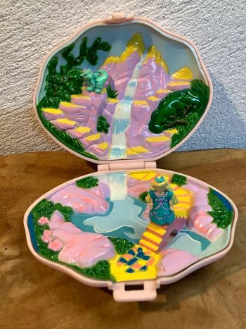 Fake Polly pocket