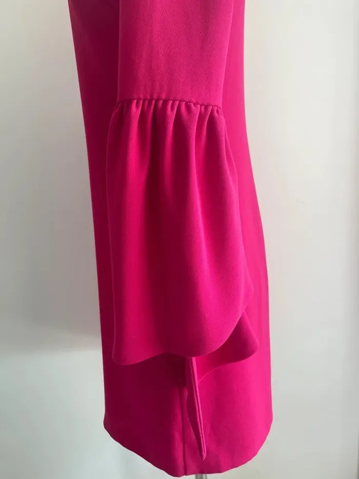 Robe fuchsia Pinko à manches originales - photo numéro 4