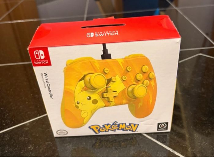 Commande avec fil Pokémon jaune - photo numéro 9