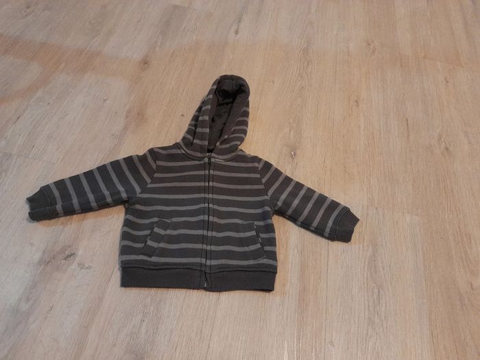 Sweat à capuches 12 mois