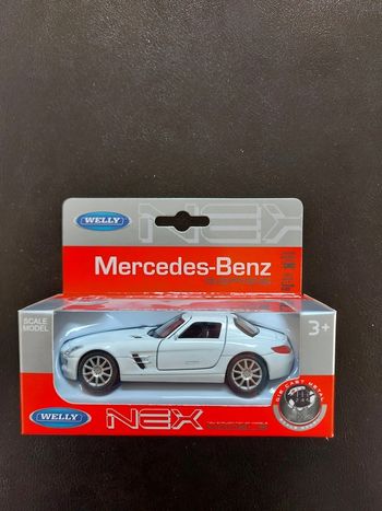 Mercedes-Benz  -  500 sls  amg - blanc