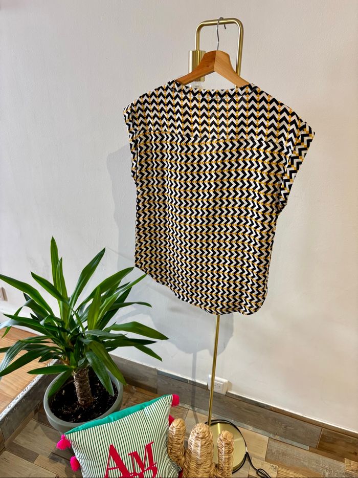 Blouse manches courtes taille S - photo numéro 8