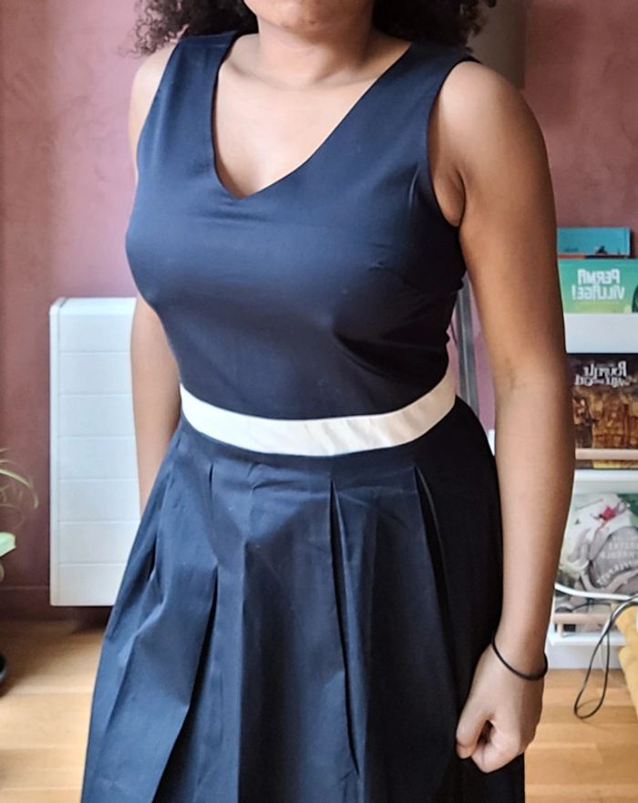 Robe Camaïeu marine et blanche neuve avec étiquette - photo numéro 2