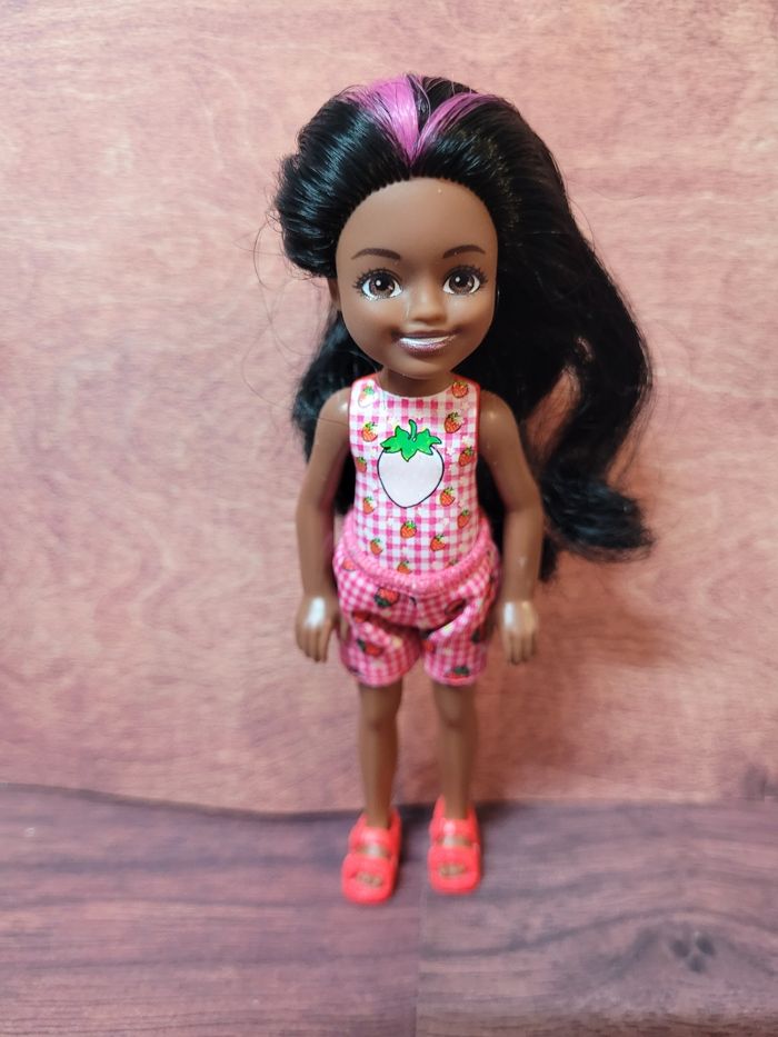 Barbiz chelsea color reveal pucnic fraise 🍓