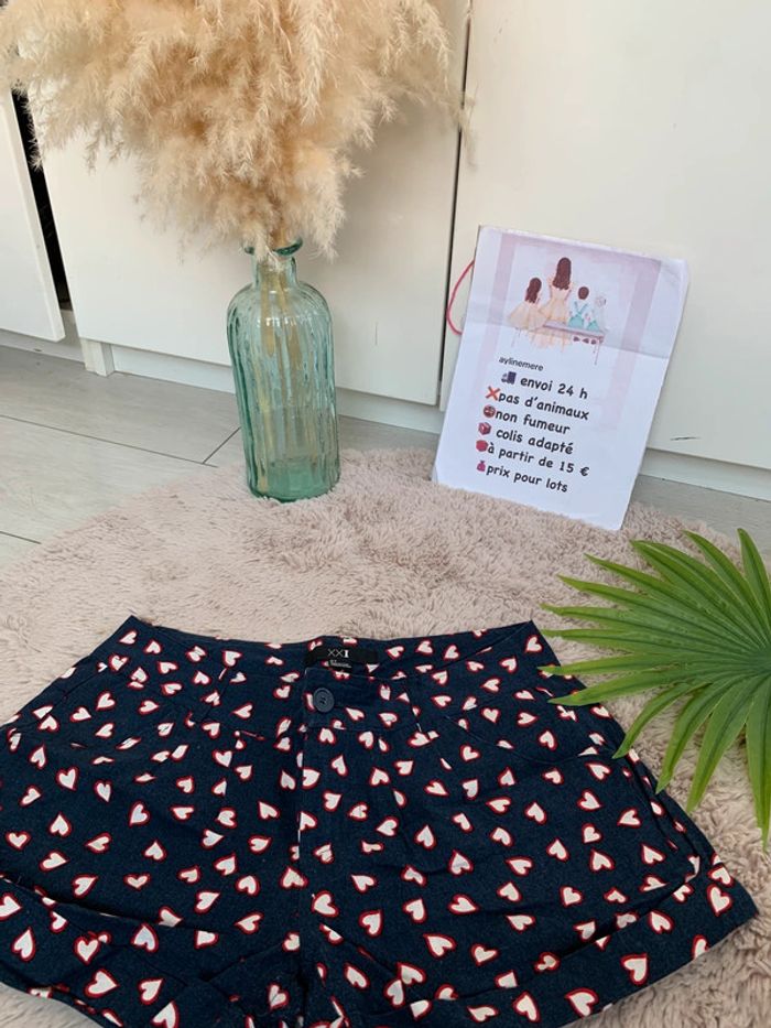 Short bleu marine confortable