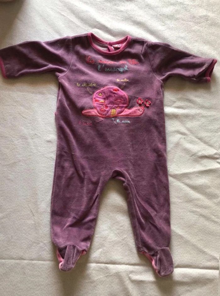 Pyjama en velours DPAM taille 6 mois