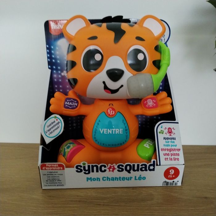 Mon chanteur Léo Fisher Price NEUF