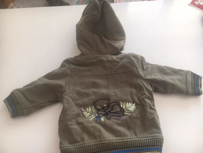 Veste 3 mois - photo numéro 2