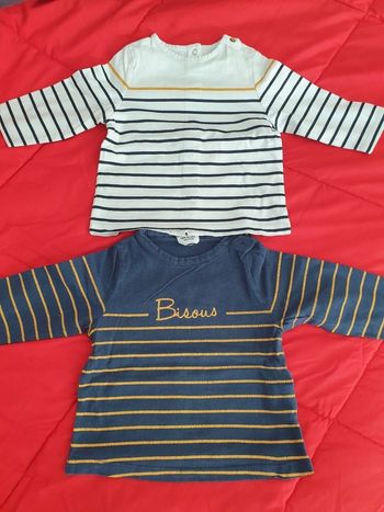 2 tshirts 9 mois