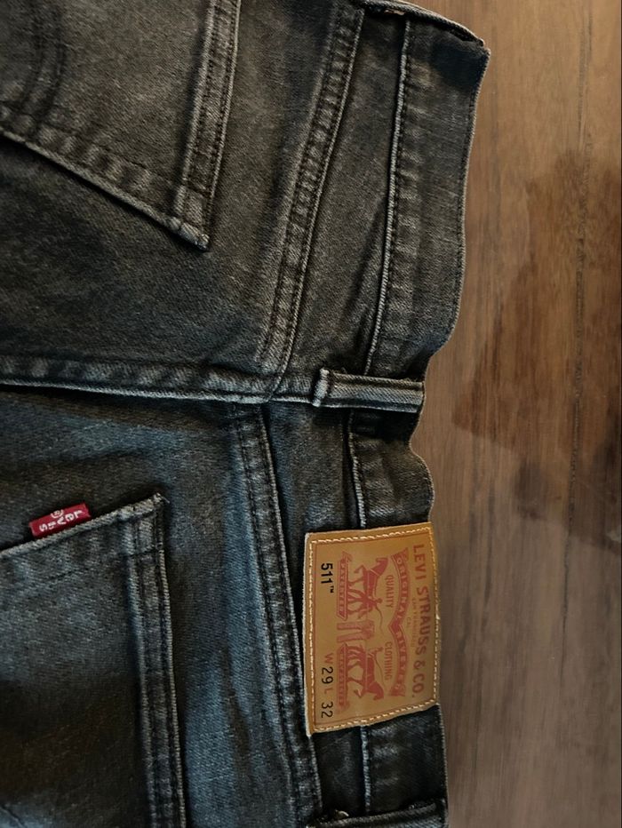Vends jeans Levis 29/32  30/32 - photo numéro 3