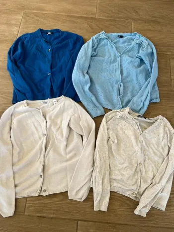 Lot gilets fille 8 ans