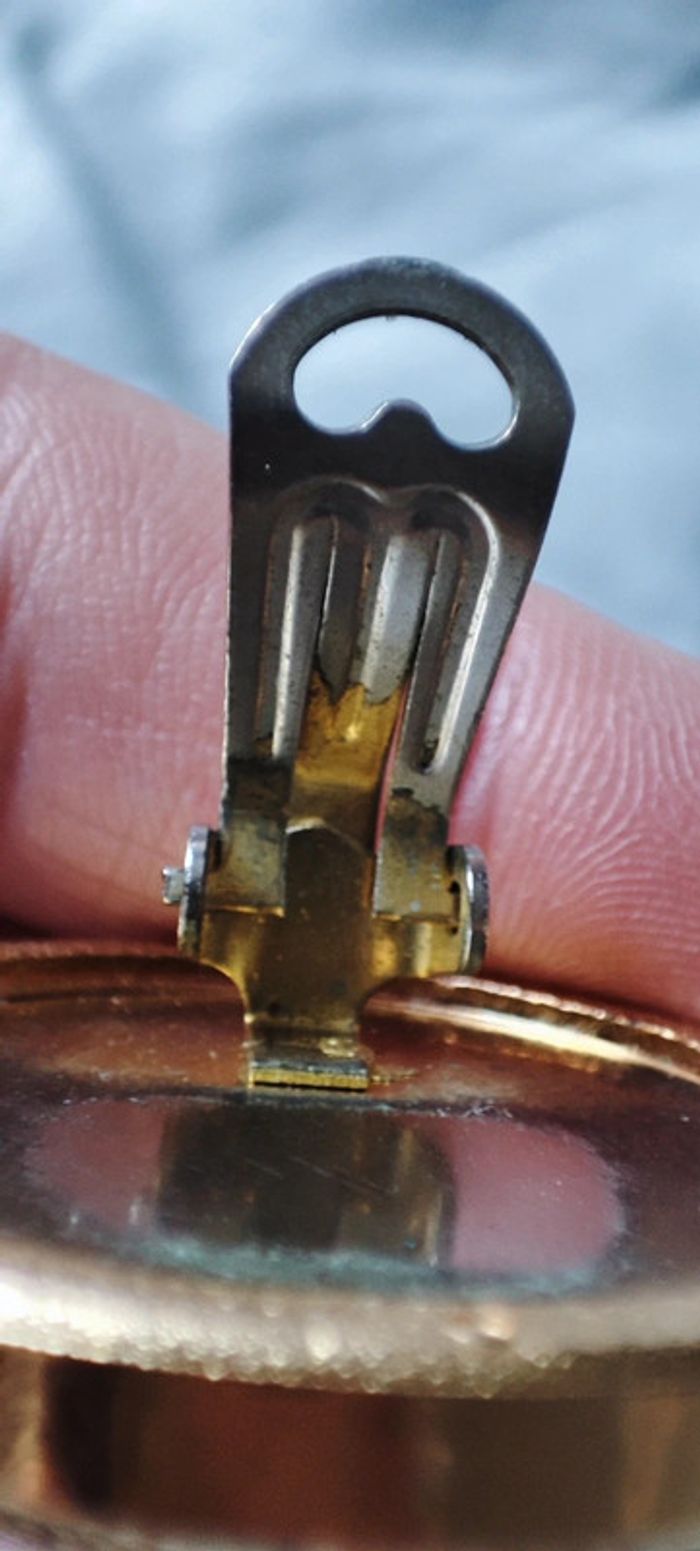 Clips d'oreilles rouge - photo numéro 10