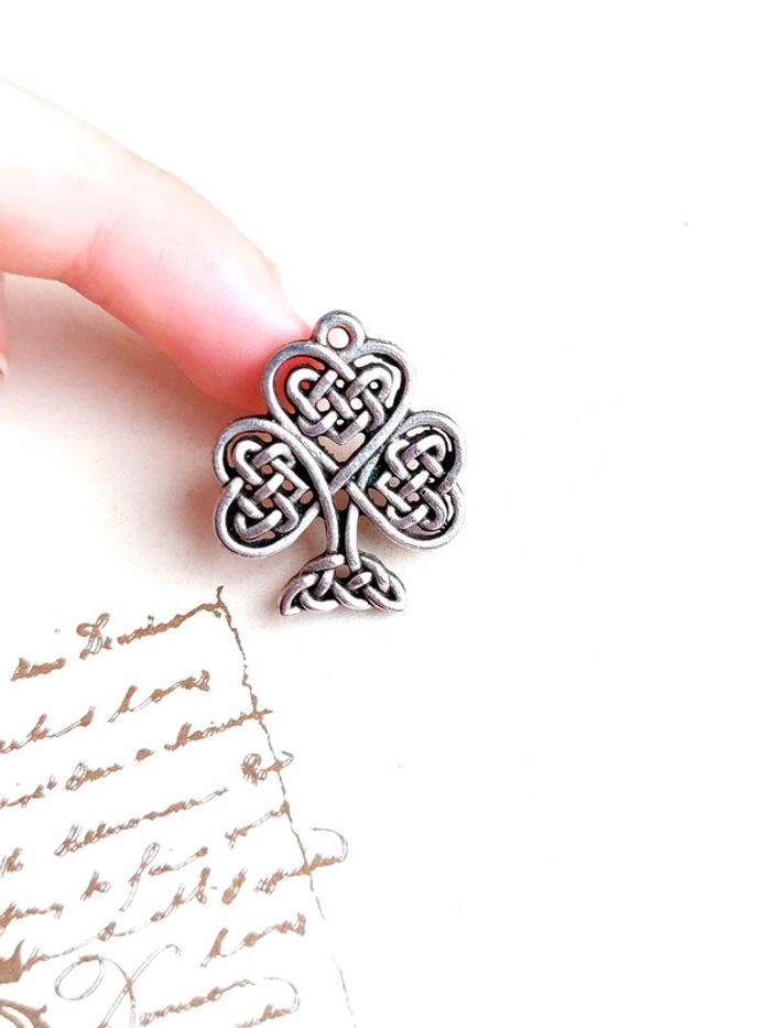Magnifique pendentif arbre de vie avec nœud celtique - photo numéro 3